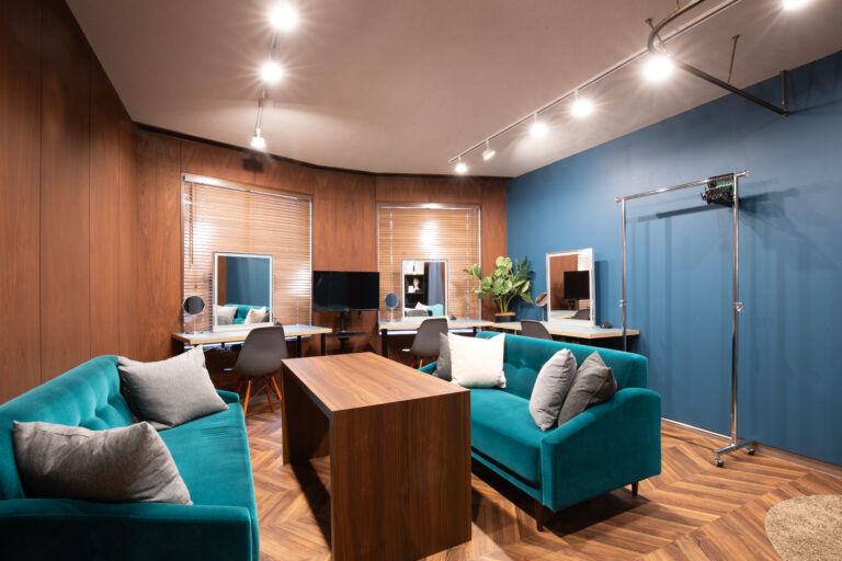 ラウンジ２全景１